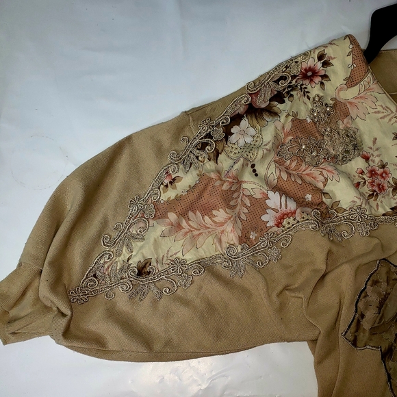 Flowers and Lace Patchwork Shirt Size 2x - Picture 4 of 10